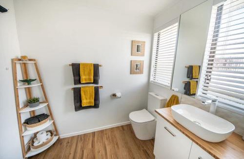 Hilltop House | Taupo Gem - Cozy & Private retreat