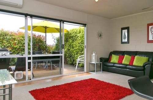 Hilltop House | Taupo Haven - Taupo Holiday Unit