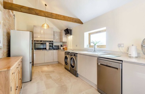 Tilney Fen End Cottage | Tawny Acre Barn - UK38614