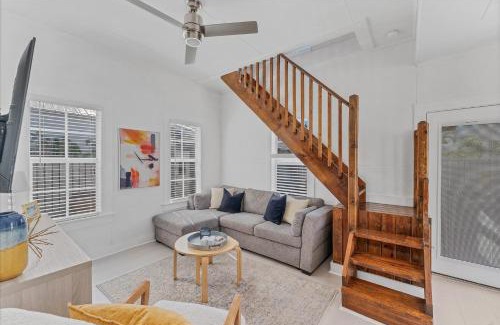 Punta Gorda Hotel | TAY307-B