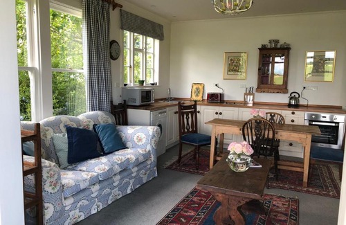 Kahutara Cabin | Te Kopura Lodge