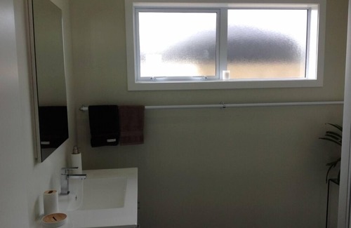 Raglan House | Te Mata Rural Escape