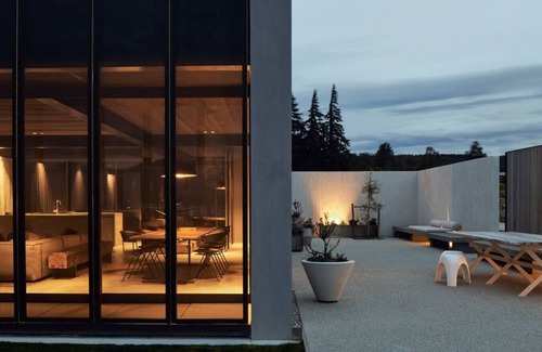 Wanaka Villa | Te Pakeke | Couple's retreat | Close to lake