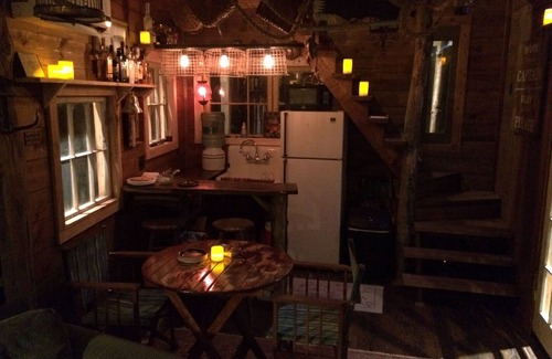 Nauvoo Cottage | Ten Acre Treehouse, "Captains Quarters" Sleeps 4-6