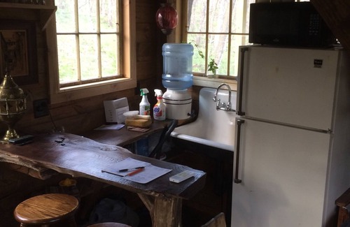 Nauvoo Cottage | Ten Acre Treehouse, "Captains Quarters" Sleeps 4-6