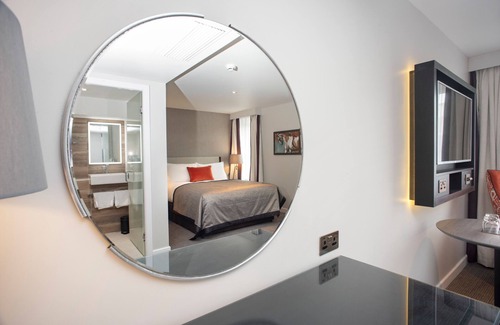 Newington Hotel | Ten Hill Place