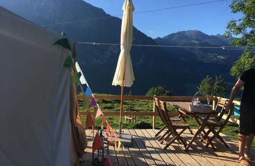 Ennetmoos House | Tent holidays Into the Wäid "Panorama tent"