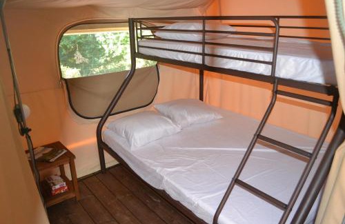 Bessuejouls Other | Tente Lodge avec vue sur l'Aubrac