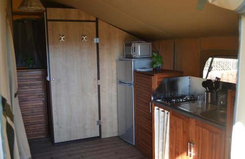 Bessuejouls Other | Tente Lodge avec vue sur l'Aubrac