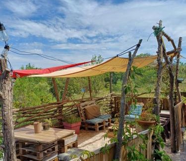 Massillargues-Attuech Other | TENTES sur une aire privée en pleine nature
