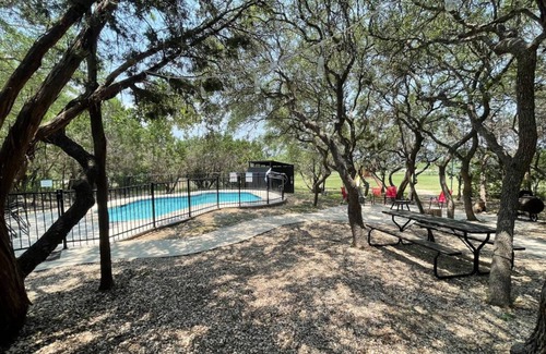 Sabinal House | Tequila Sunrise - spacious home located in the Mountain Valley Subdivision.