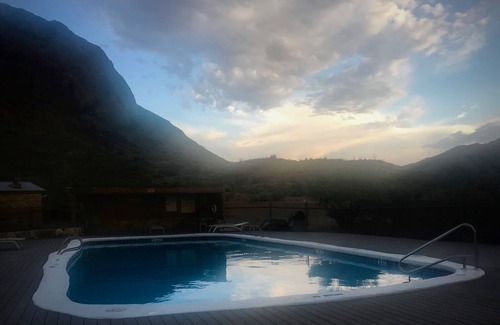 Study Butte-Terlingua RV Rental | Terlingua Nights Cabins