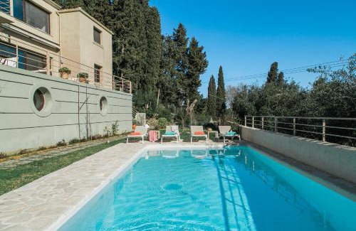 Dafnata Villa | Terra e Mare Seaview Villa with Private Pool & Beach access