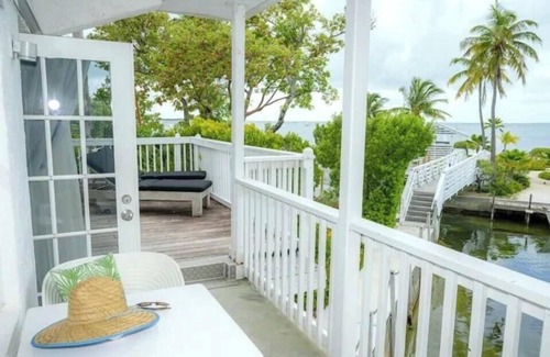 Islamorada Apartment | Terrace & Florida Bay View Suite @Islamorada - Shangri La Suite