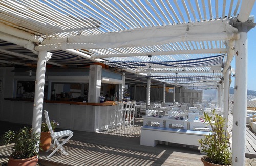 Marseillan Apartment | Terrace waterside views.Au bord de l'eau à Marseillan. Booking 2026 now