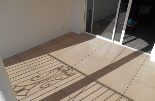 Marseillan Apartment | Terrace waterside views.Au bord de l'eau à Marseillan. Booking 2026 now