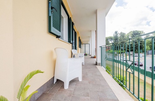 Capannelle Apartment | Terraced Apartment by the Ancient Appian Way 4