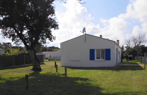 La Remigeasse House | Terraced house, independent, 100 m from the beach of Rémigeasse