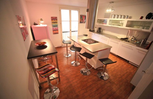 Ceret House | Terraced village house at the heart of the historic Céret town centre