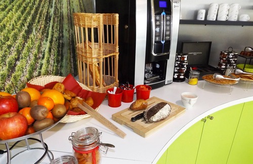 Bassins a Flot Condo | Terrasse privée | Apprt climatisé proche du centre