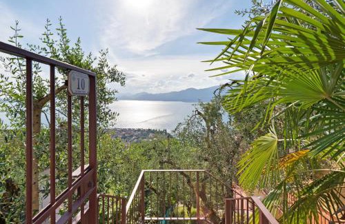Albisano Apartment | Terrazza Torri del Benaco