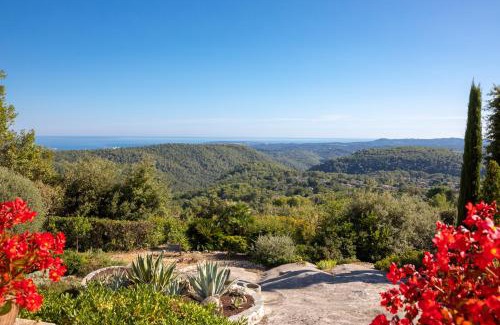 Tourrettes-sur-Loup Apartment | Terre d'Orizon