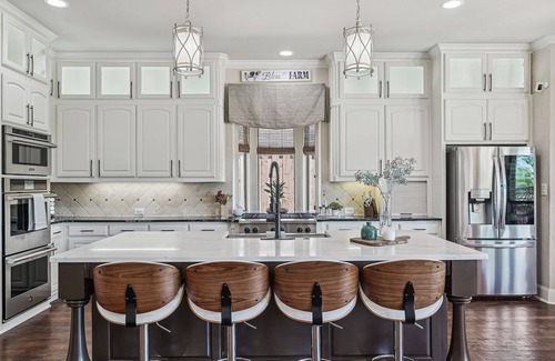 Frisco House | Terrific 5-bedroom house with heated spa pool in Frisco