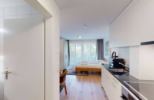 District 6 Apartment | Terrific studio in the city center, sunny (Sun 2)