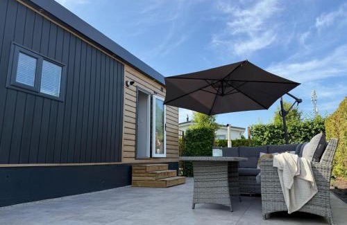 Berkhout Ski Chalet | TETchalet met wellness tuin