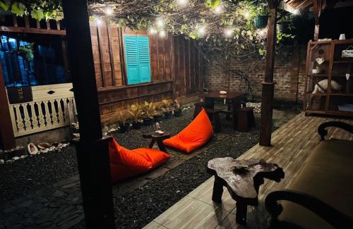 Labuan Bajo House | Tety's Wooden Villa
