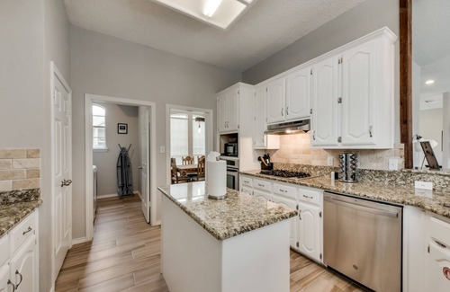 Rowlett House | Texan House Near Lake 4 Bed 3 Bath Hot Tub*