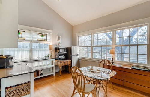 Clarksville House | Texas Capitol Loft - 30 Day or More Rental - by PMI Austin Metro