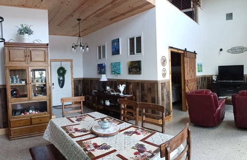 Johnson City Bed & Breakfast | Texas Hill Country Wineries