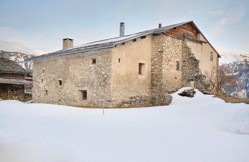 Lohn House | Tgea Simonett - Foundation Holidays in Historical Buildings
