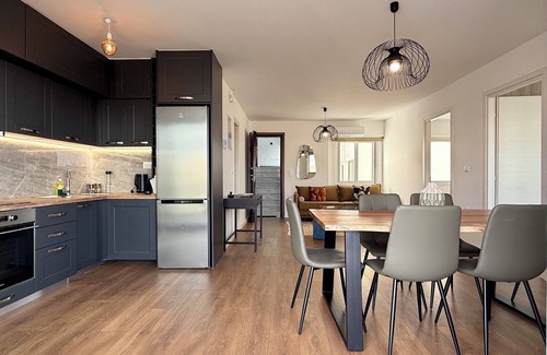 Petralona Apartment | TH6 - 4 bedrooms Cloud9 in the city