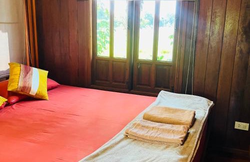 Lop Buri House | Thakrayang Brass Artisan Home Stay