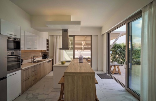 Panormos Villa | Thalassa Residence, Pool, Spa Whirlpool, Gym, Sauna & SeaViews
