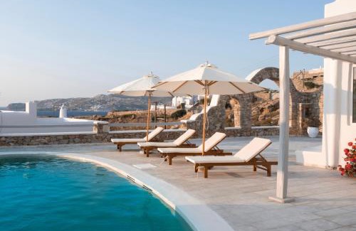 Kanalia Villa | Thalia Luxe 4-Bedroom Pool Villa