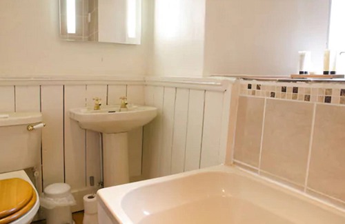 Cirencester Hotel | Thames Head Inn