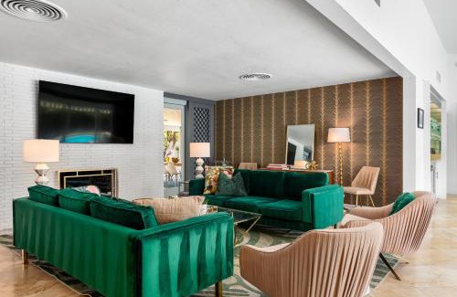 Palm Springs Villa | Thanks for the Memory by ACME House Company