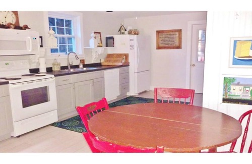 Town of Benton House | Thanksgiving on Angus Point.A beautiful spot to give thanks! Book now