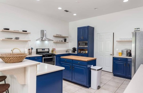 Bermuda Dunes Villa | That Yellow Door-4 bedroom/2.5 bath w/Pool & Spa