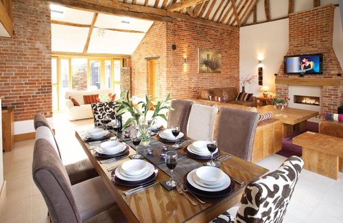 North Burlingham House | Thatch Barn