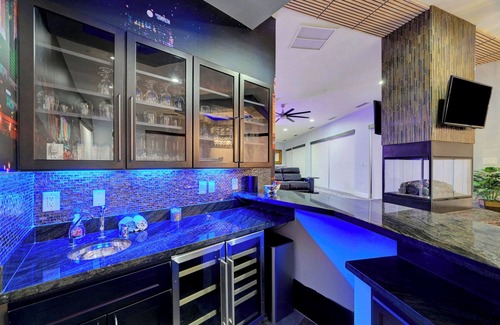 Calico Ridge House | The 360 Calico Hills Private Estate Henderson 5 Bed 7 Bath with Pool and Views.