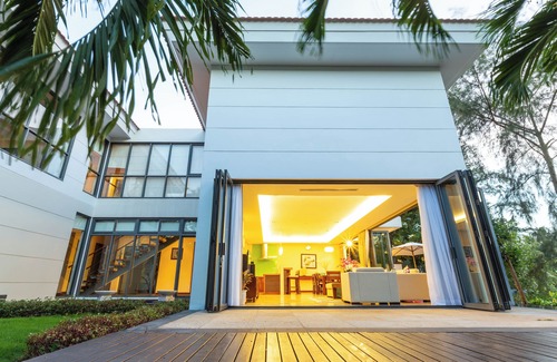Ngu Hanh Son Villa | The 4 bedrooms villas near the beach, private pool, Ocean Villas resort Da Nang