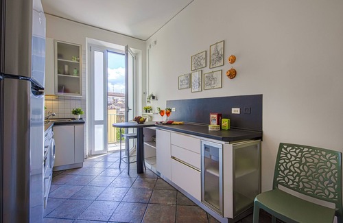 Santa Maria Novella Apartment | THE 4th FLOOR 2 bedrooms + Free Parking near the centre