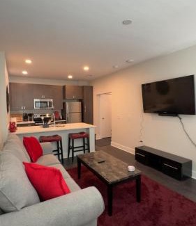 Central Business District Apartment | The 513 Flat-1BR, 1 Bath Apmt with Pool and Riverfront View Only Steps from The banks & Stadiums