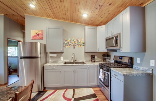 Interlochen Apartment | The 7th Overlook *Traverse City *Sleeping Bear Dunes