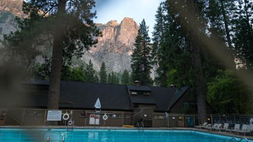 Yosemite Village Hotel | The Ahwahnee