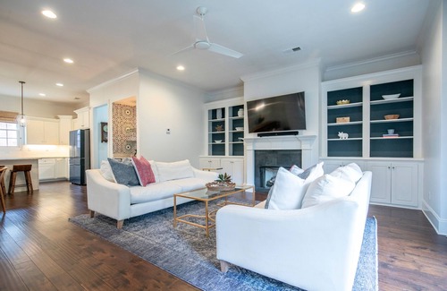 Oxford House | The Aimee, Discounted rate for S. Carolina game!